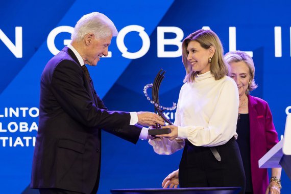 Елена Зеленская в Нью-Йорке получила премию Clinton Global Citizen Awards