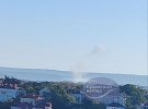 В Севастополе сообщают о взрывах и дыме