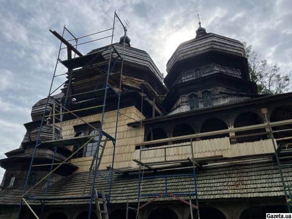 Церква Святого Юра у Дрогобичі - один з найстаріших деревʼяних храмів в Україні