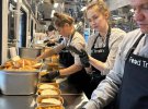 Укрзалізниця создала первый в мире автономный поезд-кухню – Food Train