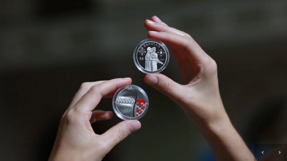 З нагоди Дня захисників та захисниць України в Національному банку відбулася презентація нових пам'ятних монет "Захисниці"