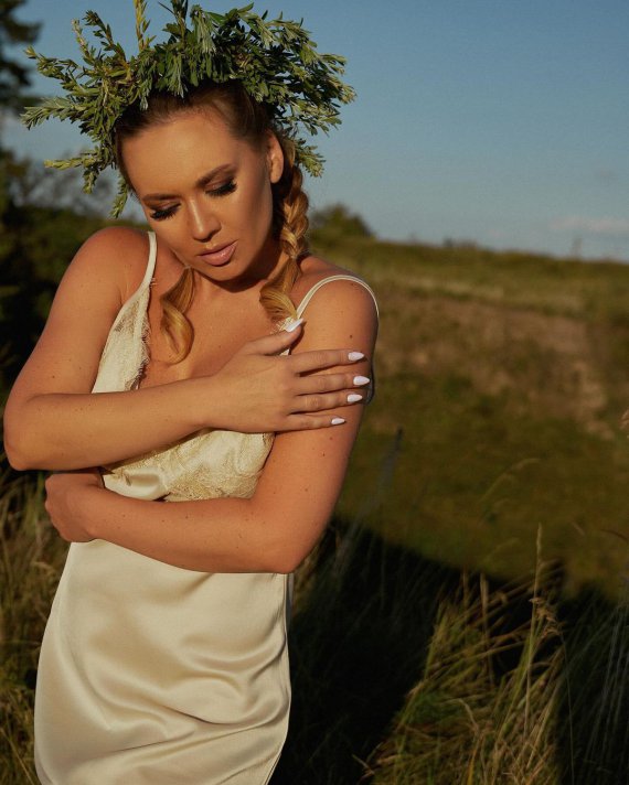 Анна Саліванчук влаштувала чуттєву фотосесію