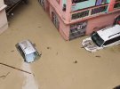 Наводнение в Индии смывает все на своем пути