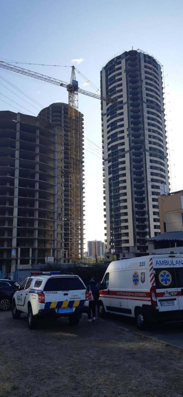 Главное управление Национальной полиции в Киеве опубликовало фото с места гибели студенток