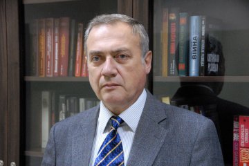 Іван Січень: "Міста Авдіївка та Мар’їнка фактично є передмістями Донецька, внаслідок чого знаходяться безпосередньо на лінії фронту. Саме така ситуація і визначає значення даного напрямку для Росії, яка докладає зусиль з відсунення зони бойових дій"