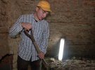 У Луцьку знайшли давні підземелля
