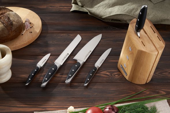 Не стоит сильно экономить на ножах. От приготовления пищи все же нужно получать удовольствие