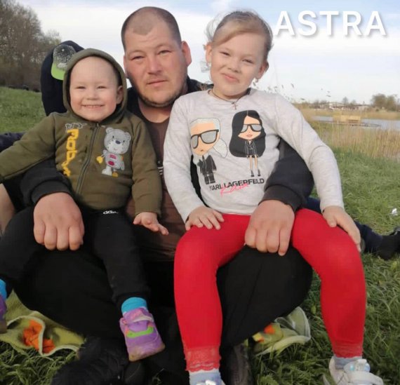 Виталий Овчаренко опубликовал фото семьи
