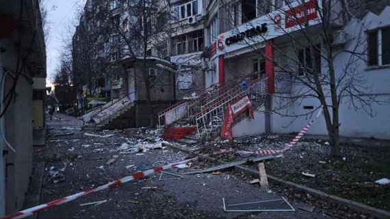 В воскресенье, 3 декабря, российские захватчики в очередной раз обстреляли Херсон