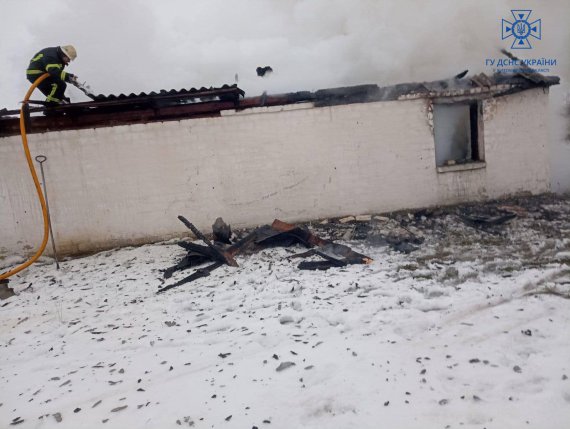 У Житомирській області внаслідок пожежі в приватному житловому будинку загинули троє дітей