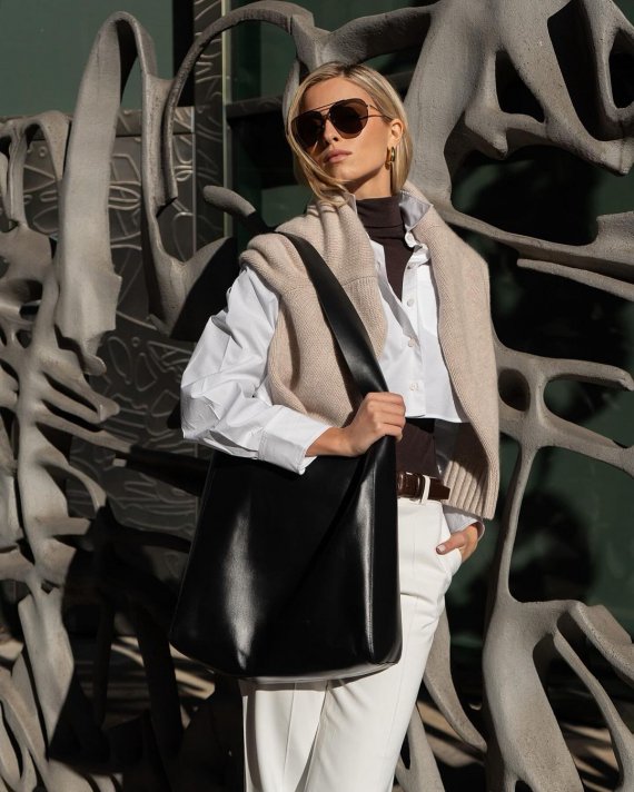 Соня Евдокименко прогулялась по Нью-Йорку в стильном образе
