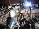 Пожежники гасять вогонь після атаки російських терористів