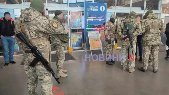 У суботу, 16 грудня, співробітники одного з миколаївських ТЦК прийшли до торгового центру "Епіцентр"