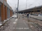 Проседает асфальт и грунт возе метро Демеевская