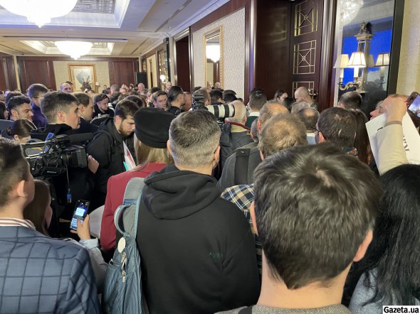 На пресс-конференцию Владимира Зеленского аккредитовано более 200 журналистов