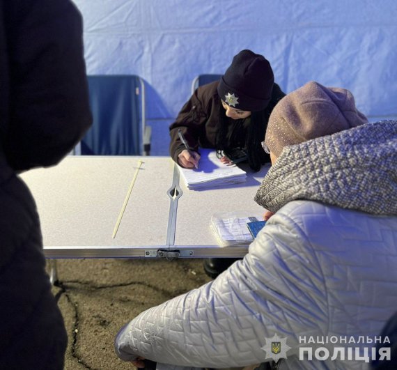 У Дніпрі правоохоронці зареєстрували понад 230 заяв про пошкодження майна внаслідок ракетного удару по місту