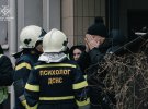 В Киеве продолжаются спасательные работы на местах российских ударов