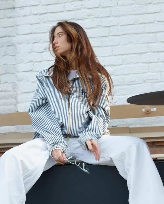 Дорофеева стала лучшей артисткой 2023 по версии Culture Awards