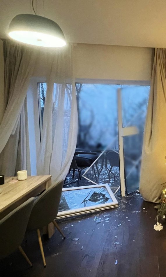 От российской ракетной атаки на Киев пострадал дом народного депутата от "Голос" Киры Рудык