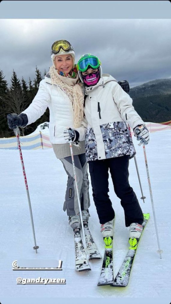 Ольга Сумська поїхала в Карпати