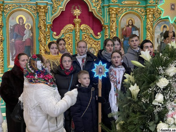 До 1918 року українці традиційно святкували Різдво 25 грудня