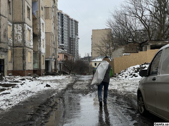 В Киеве в результате ракетных обстрелов больше всего пострадала многоэтажка на улице Мокрой, 7