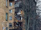 Внаслідок ракетної атаки пошкоджені кілька будівель у різних районах Києва. Попередньо, 21 людина постраждала