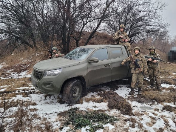 В прошлом году компания Favbet задонатила более 57 млн грн, за которые было приобретено 53 новых пикапа Peugeot Landtrek