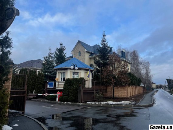 В Козине имеют элитные имения немало известных политиков и бизнесменов
