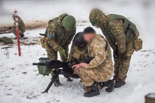 Спеціально для «Центру підготовки «Відсіч» була розроблена адаптована програма підготовки