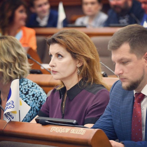 Пятый Президент Петр Порошенко трогательно поздравил жену Марину с днем рождения
