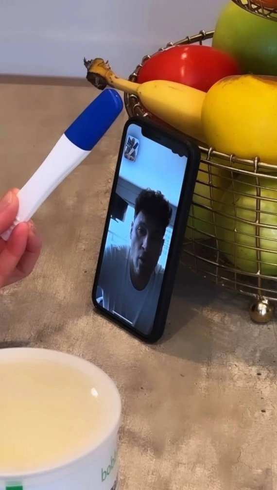 Пета Маргатройд вагітна