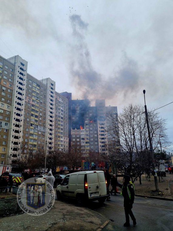КГВА показала фото последствий российского ракетного удара по Киеву