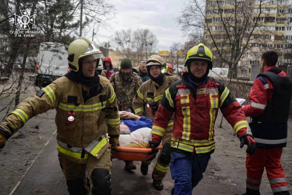 У багатоповерхівці загинуло четверо людей. З будинку евакуйовано 40 мешканців і 28 - врятовано 