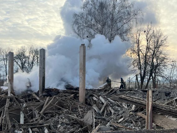 Вдень, 9 лютого, російські окупанти скинули сім керованих авіабомб на Сумщину