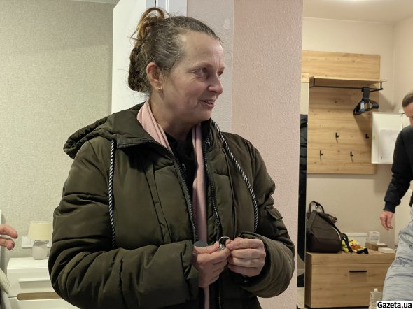 Людмила только что эвакуировалась из Орехова и получила квартиру в комплексе "Городок Хенсена" в Тарасовке