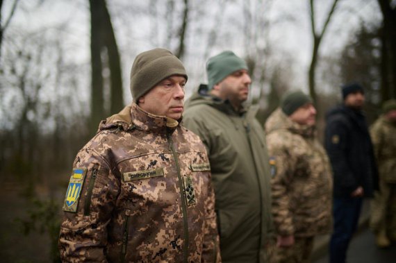 Украинское военное руководство почтило солдат, погибших во время защиты Дебальцево в 2015 году