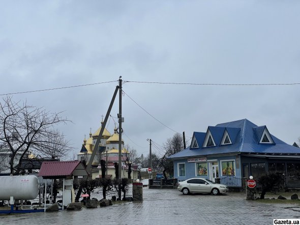 Для любителей активного отдыха в Космаче проложены пешеходные туристические маршруты по окрестностям села