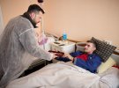 Президент Володимир Зеленський відвідав поранених військовослужбовців і поспілкувався з медпрацівниками