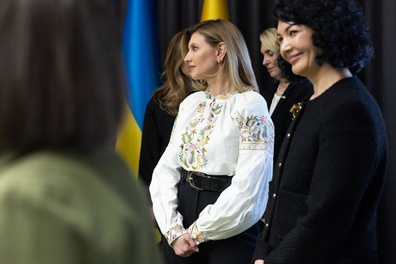 Олена Зеленська на виставці у Києві
