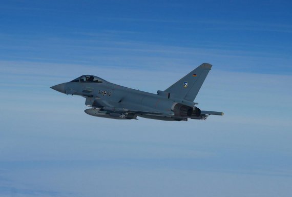 Немецкие истребители Eurofighter вылетали на перехват российских самолетов