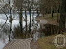 В Киеве поднялся уровень воды в реке Днепр