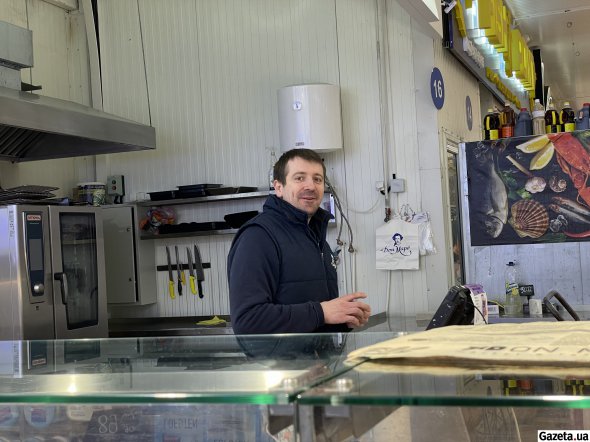 Продавець Денис обурений блокадою кордону, яку влаштували поляки