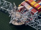 Автомобільний міст Френсіса Скотта Кі (Key Bridge) завдовжки 2,5 км впав у американському Балтіморі 26 березня після того, як у нього врізався 300-метровий контейнеровоз Dali
