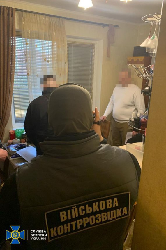 Правоохоронці затримали «крота» російської розвідки, який під виглядом капелана намагався шпигувати за українськими десантниками