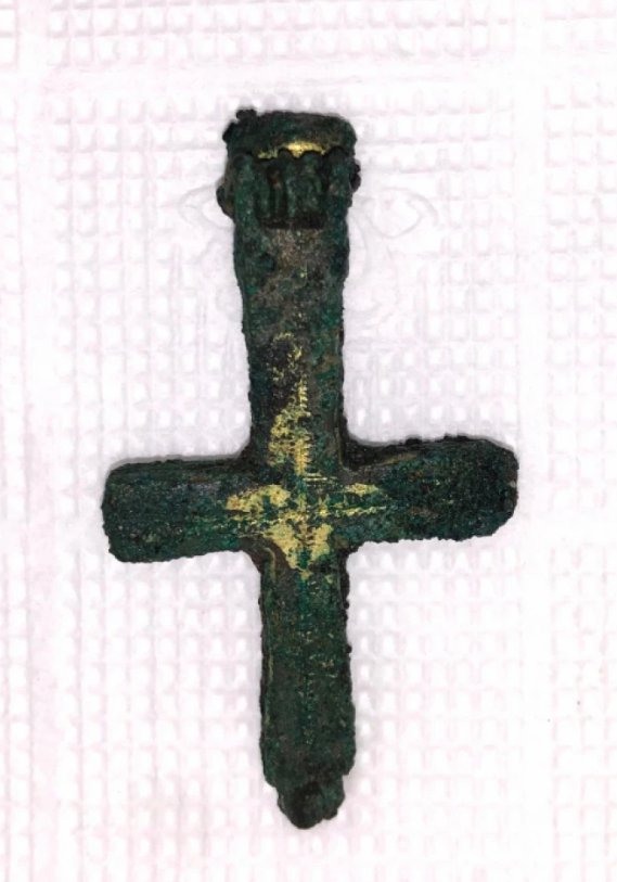 Во Владимире обнаружили древний крест
