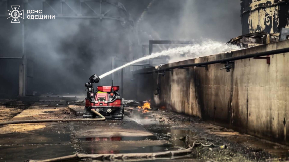 Для гасіння пожежі в Одеській області були залучені роботи-рятувальники