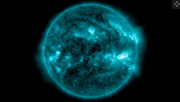 На Солнце произошло одновременно четыре взрыва. Эффектные вспышки зафиксировали камеры NASA