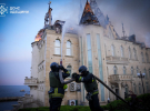 Спасатели ликвидируют последствия российского удара по Одессе