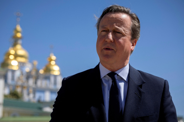 Дэвид Кэмерон заявил, что Украина может применять оружие, предоставленное Великобританией, по целям на территории РФ